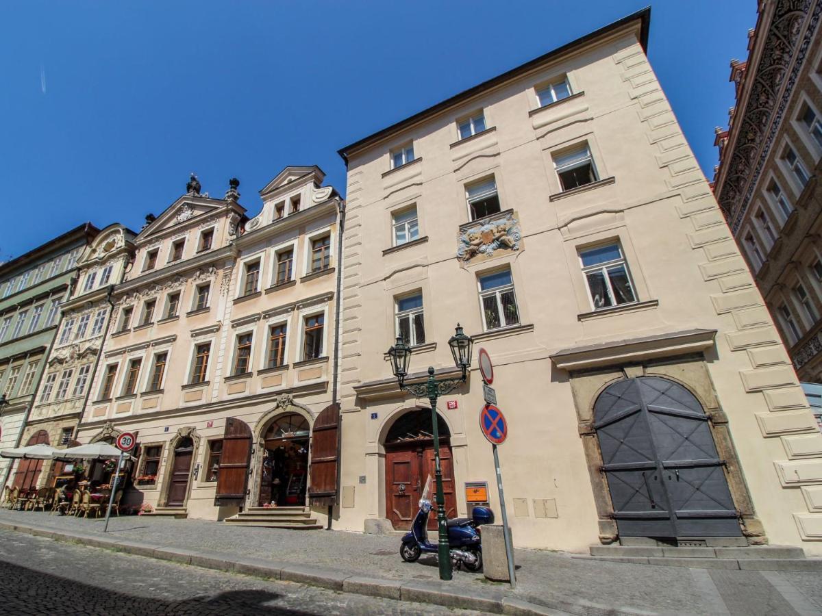 Apartment Nerudova By Interhome Praga Exterior foto