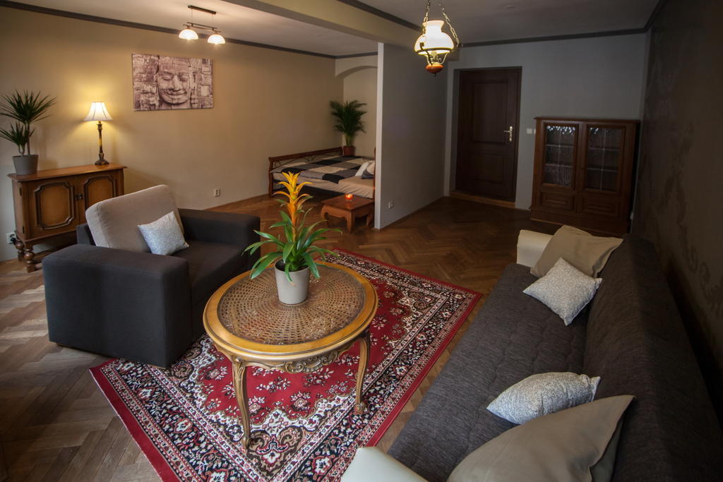 Apartment Nerudova By Interhome Praga Habitación foto